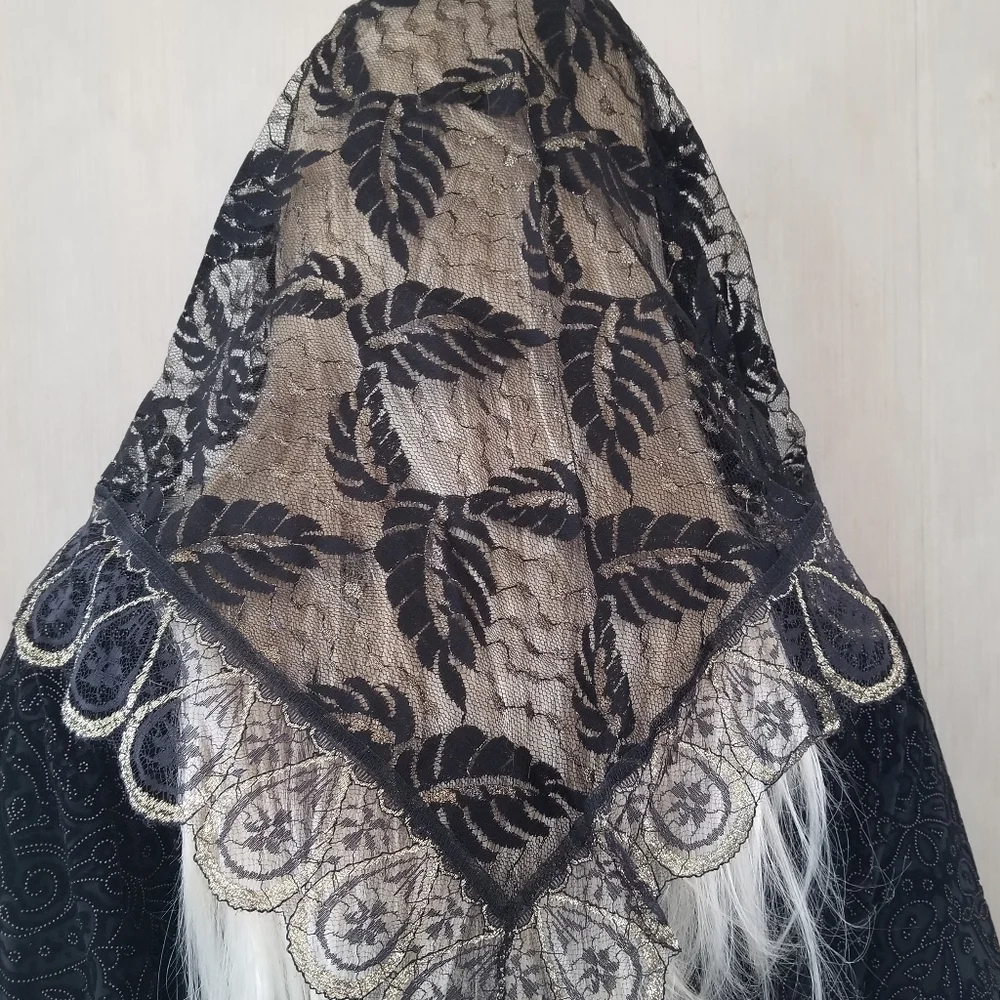 Black and Gold‎ Lace Palm Leaf Mantilla Chapel Veil Catholic Mass Holy Week